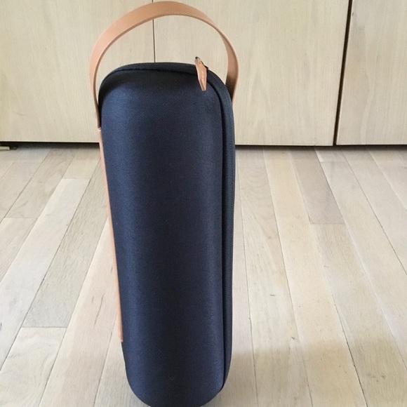 Black Wine Bottle Carrier - Picture 6 of 6